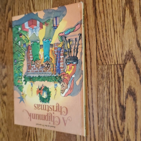 1985, A Chipmunk Christmas (Alvin and the Chipmunks) Book - Picture 13 of 13